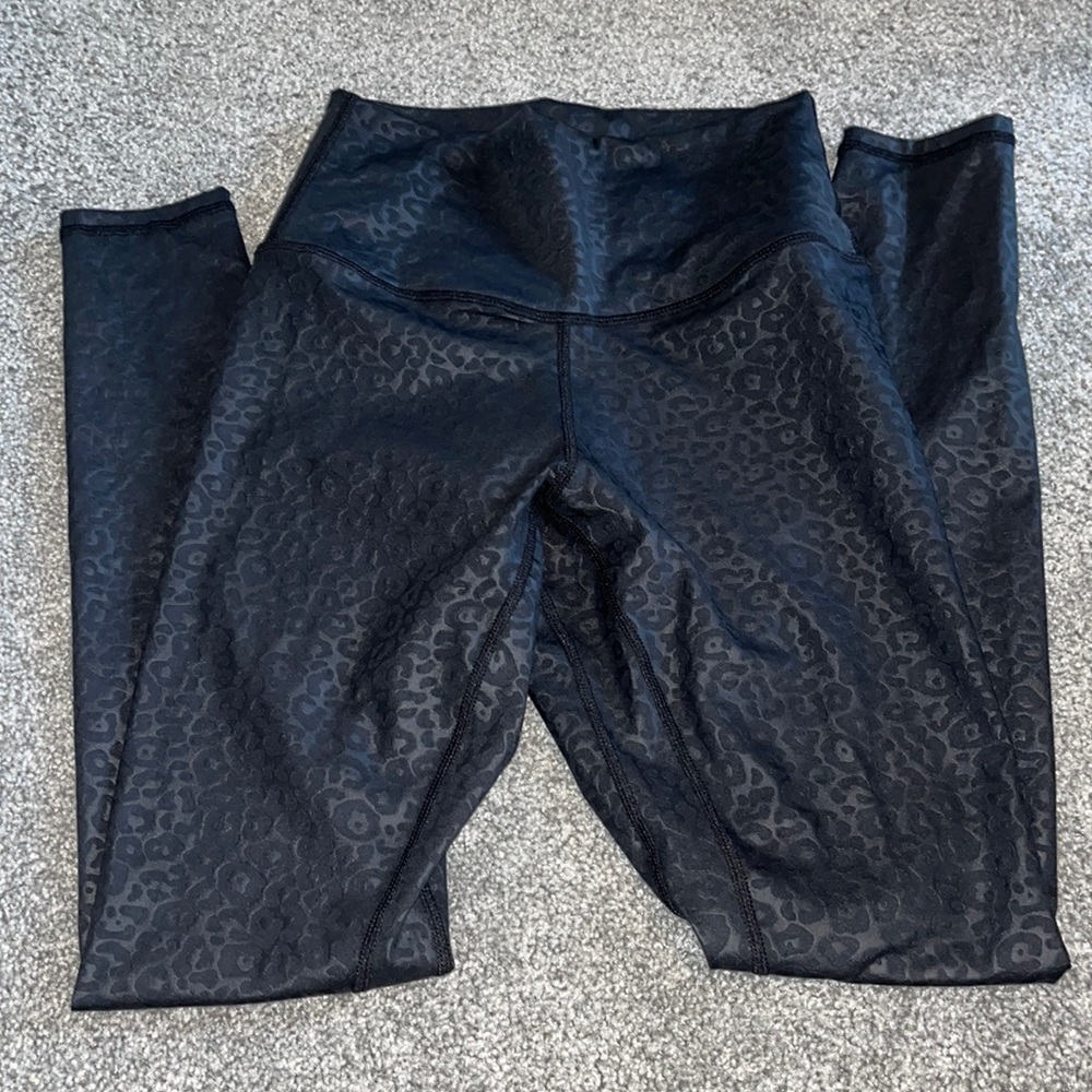 NEVER WORN